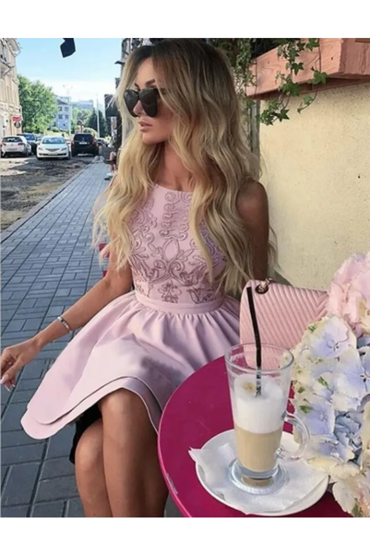 A-Line Satin Homecoming Dresses With Appliques