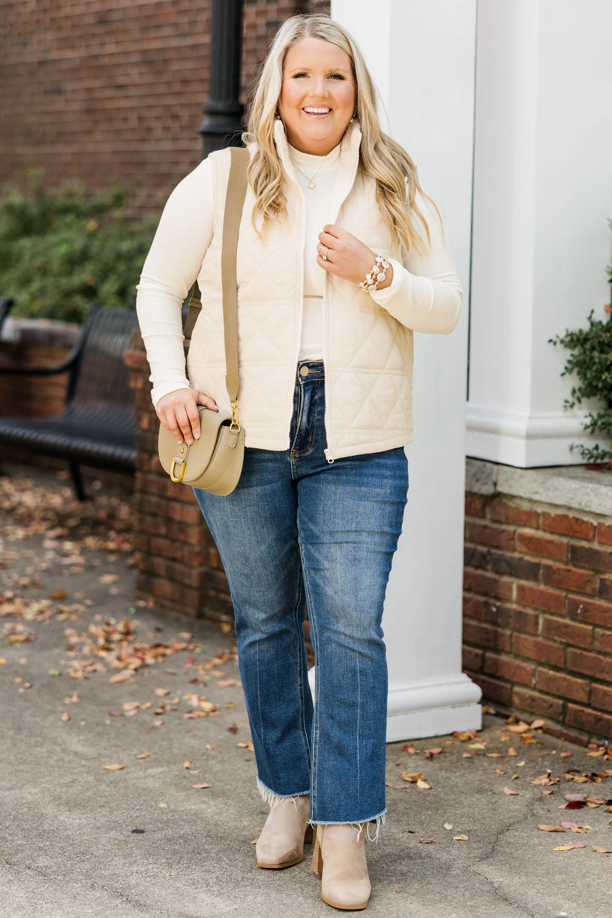 Comfort Cutie Vest, Cream