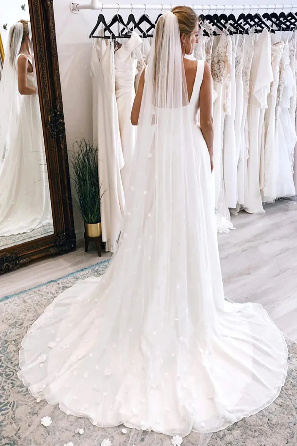 Elegant A-Line Sqaure Neck White Satin Wedding Dresses