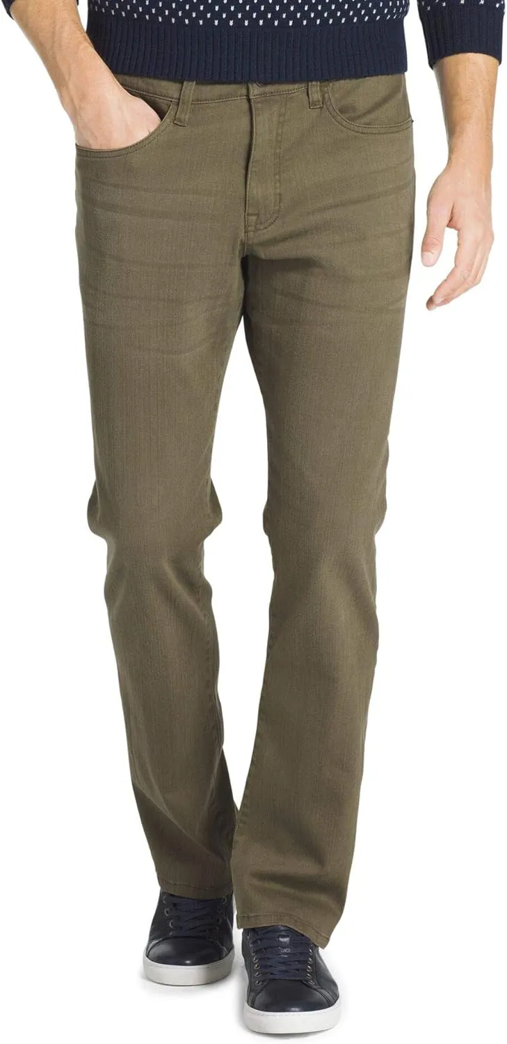 IZOD Men's Relaxed Fit Comfort Stretch Denim Jeans