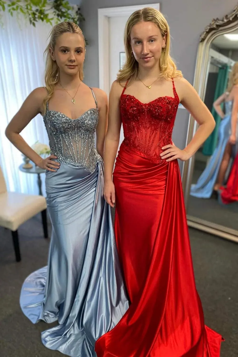 SOLODISH Spaghetti Straps Lace Applique Prom Dresses Satin Long Formal Evening Party Gown with Slit